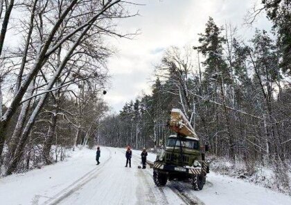 АТ «Вінницяобленерго» – особистий кабінет, передати покази лічильника, кол-центр 0 (800) 30-95-95 Робота районних електромереж взимку: труднощі та їх подолання_0