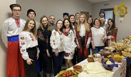 АТ «Вінницяобленерго» – особистий кабінет, передати покази лічильника, кол-центр 0 (800) 30-95-95 Благодійний ярмарок на підтримку ЗСУ_0