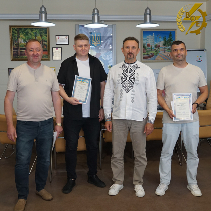 АТ «Вінницяобленерго» – personal account, transmit meter readings, call center 0 (800) 217-217 Світло крізь об'єктиви сердець енергетиків_0